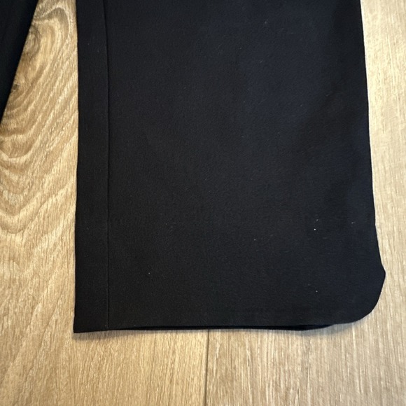 NEW S.C. & Co. Women's 360 Degree Tummy Control Capri Pants Size 4 - Picture 3 of 10